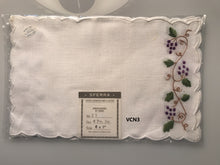 Load image into Gallery viewer, Cocktail Napkins - Embroidered grapes